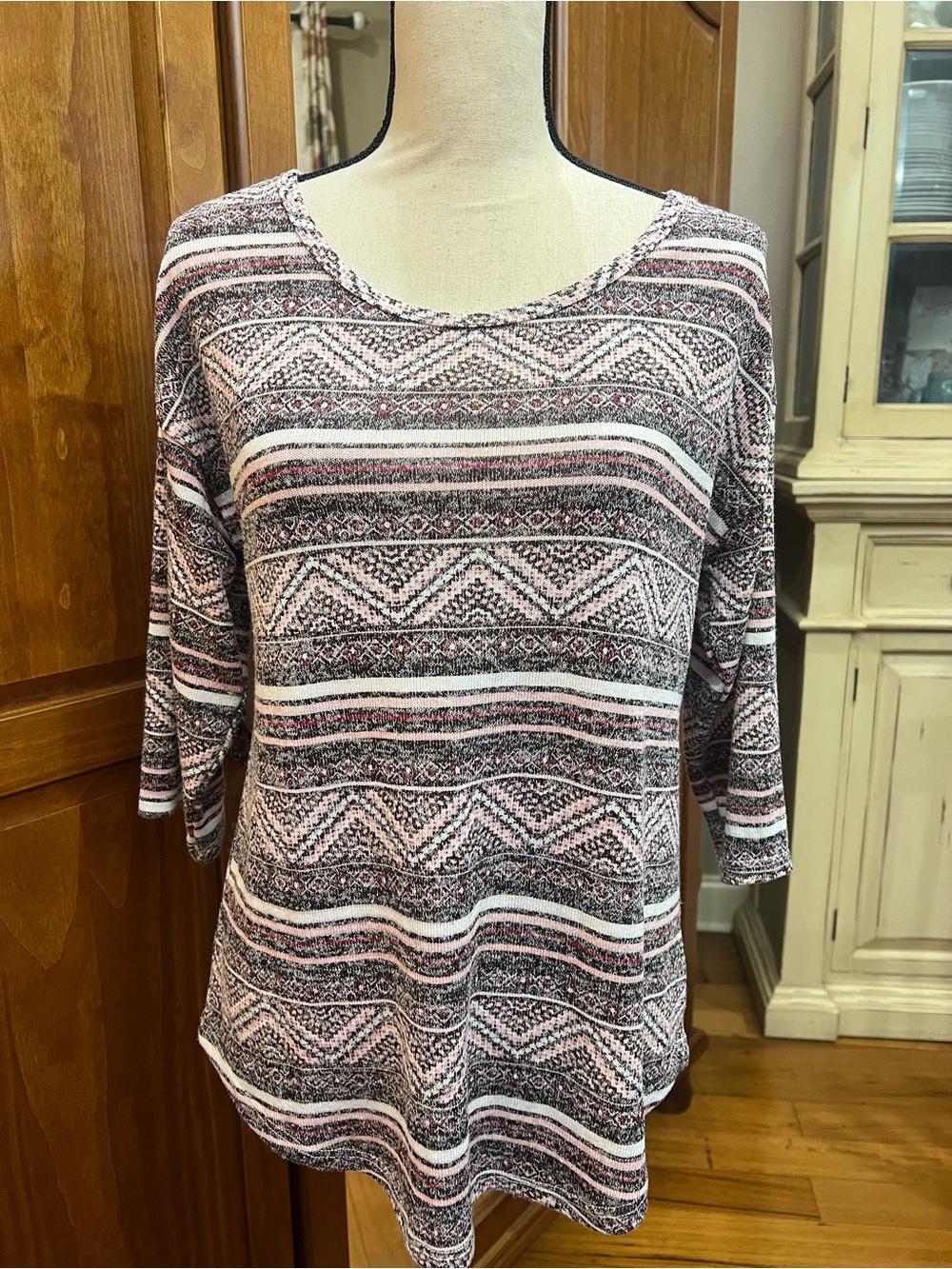 Absolutely Famous Black & Pink Striped Geometric Scoop Neck Top